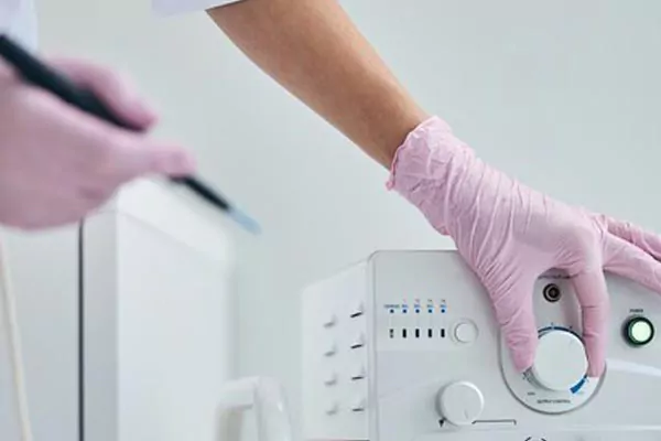 Électrocoagulation pour le traitement des grains de Fordyce vulvaires